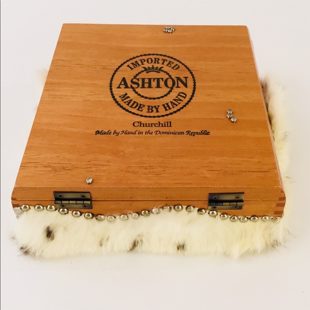 Handmade Cigar Storage Box - Picture 3 of 5